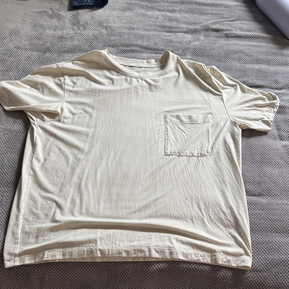 Men's Lululemon Cream T-Shirt